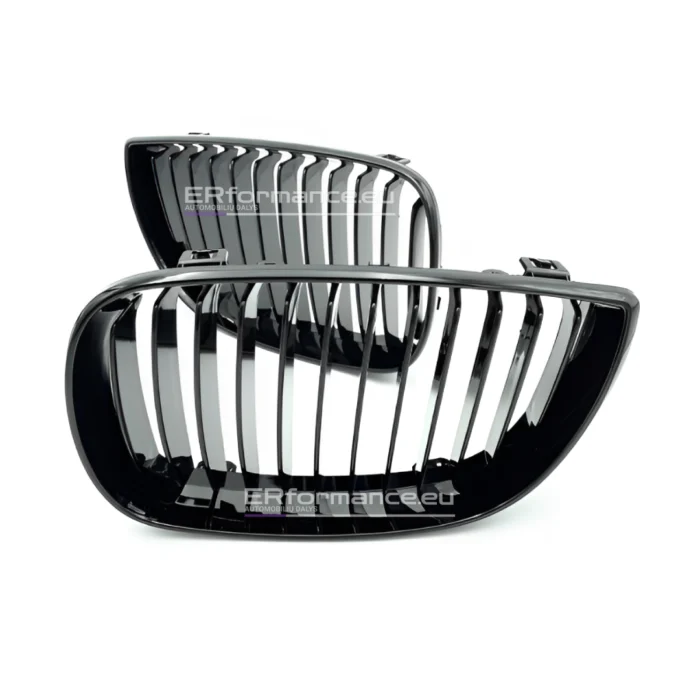 bmw e87 e81 e82 e88 pre lci viengubos juodos blizgios grotelės pagrindinė