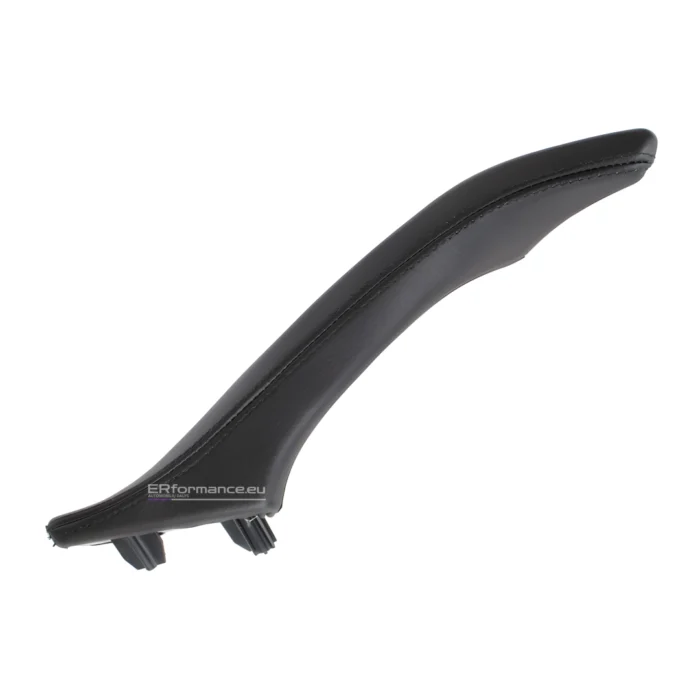 bmw f10 f11 keleivio rankena pilna su oda juoda iš arti