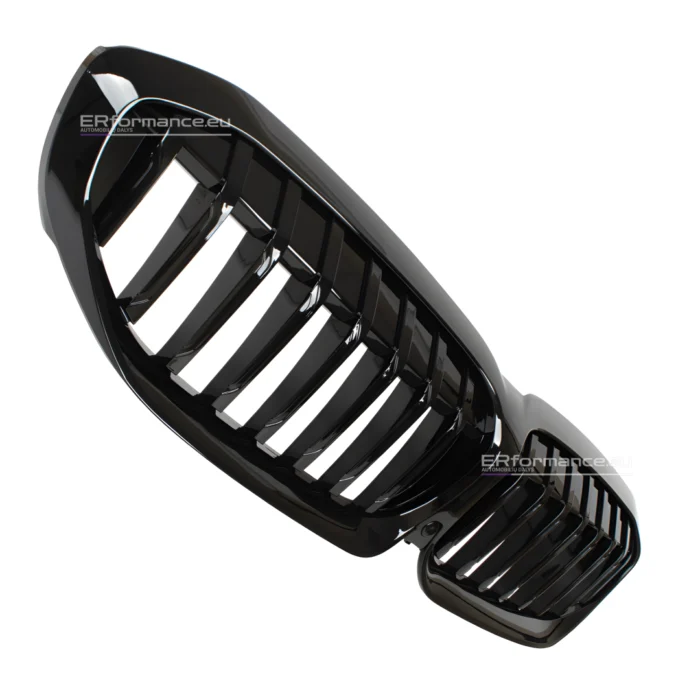 BMW G20 G21 PRE LCI viengubos grotelės blizgios juodos iš priekio arti