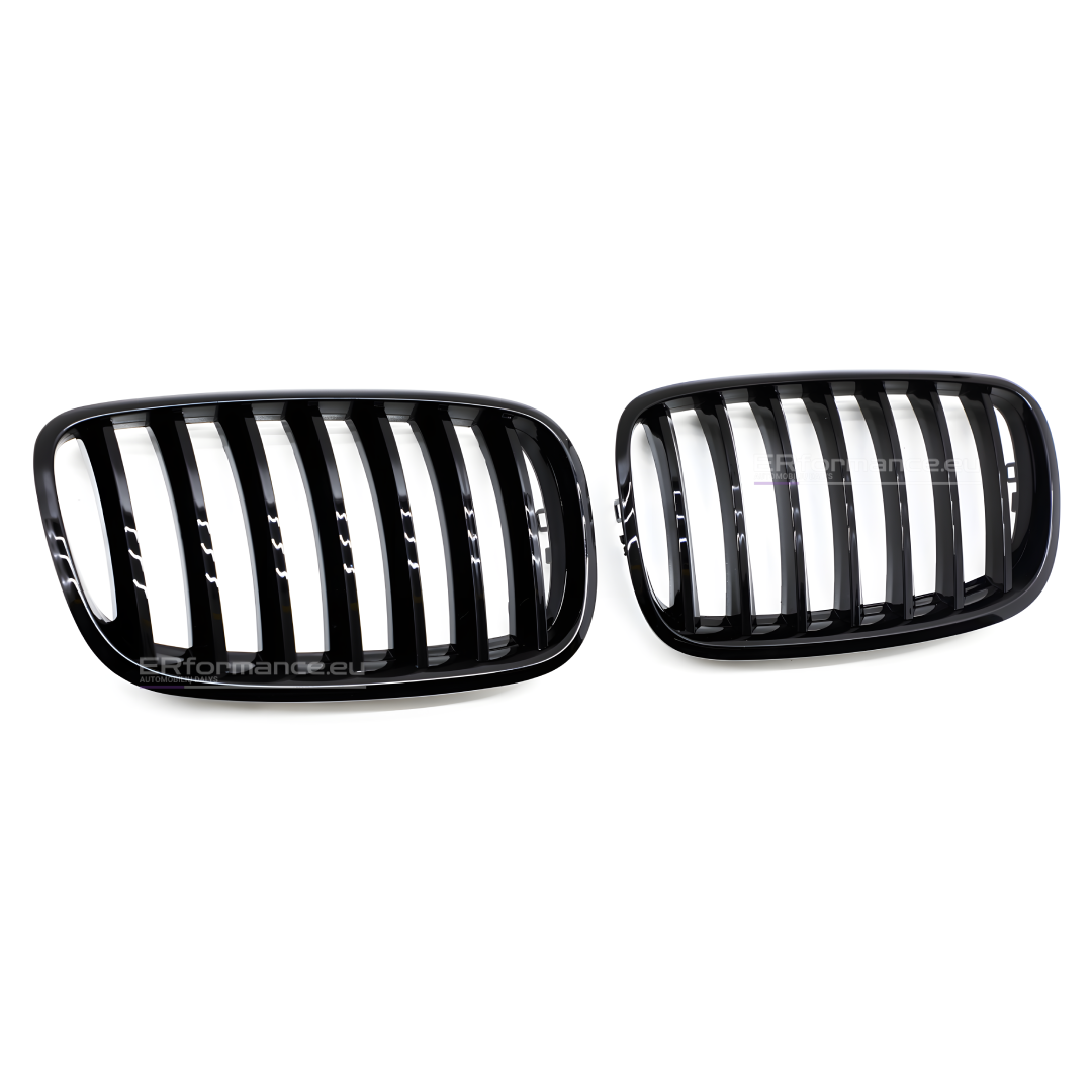 bmw-e53-x5-prelci-viengubos-grotelės-blizgios-juodos-1 bmw e53 pre lci viengubos grotelės juodos blizgios iš šono