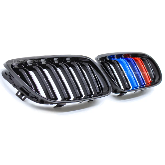 bmw e90 e91 lci dvigubos m stiliaus grotelės blizgios juodos 09-13 iš arti