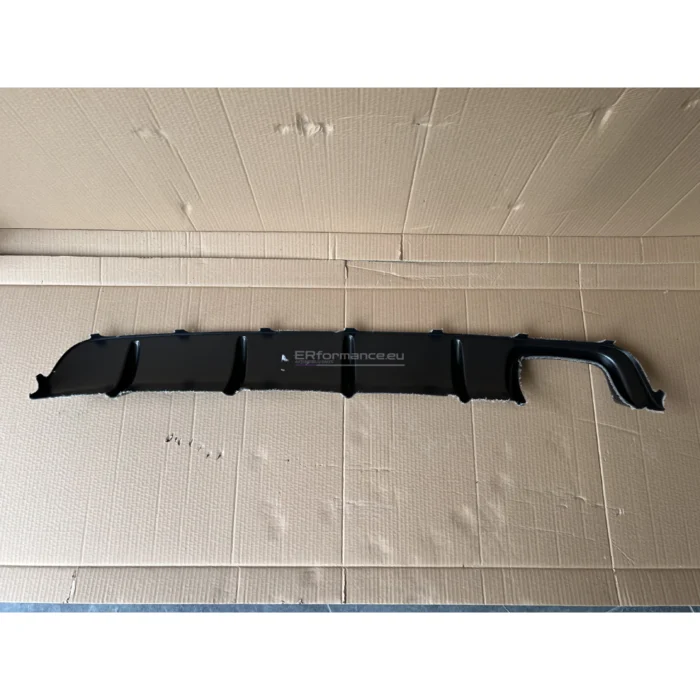 bmw e39 difuzorius viengubas blizgus juodas lci prelci m bamperiui iš galo