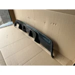 bmw e60 e61 difuzorius viengubas juodas blizgus m bamperiui iš šono