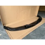 bmw e60 e61 m5 look priekinio bamperio lipas blizgus juodas iš kairės