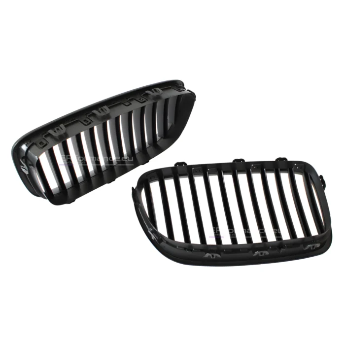 bmw f10 f11 viengubos grotelės, matinės juodos iš galo