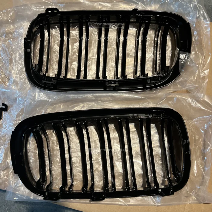 BMW F15 F16 X5 X6 dvigubos grotelės, blizgios juodos (defektas) - Image 2