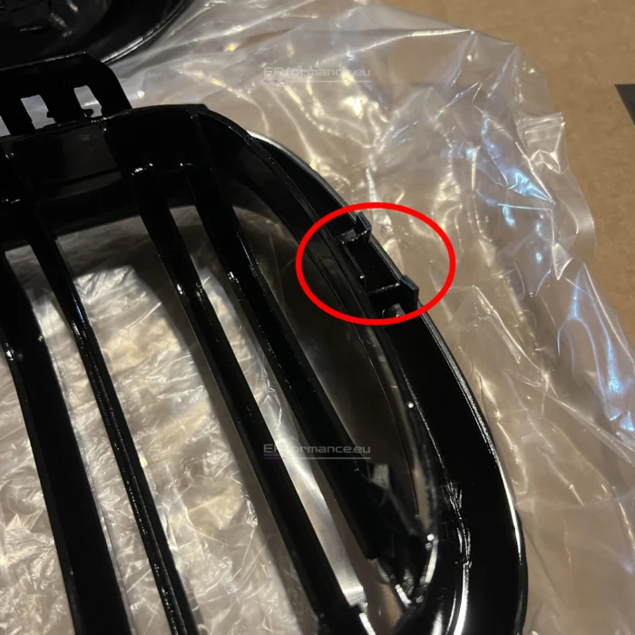 BMW F15 F16 X5 X6 dvigubos grotelės, blizgios juodos (defektas) - Image 3