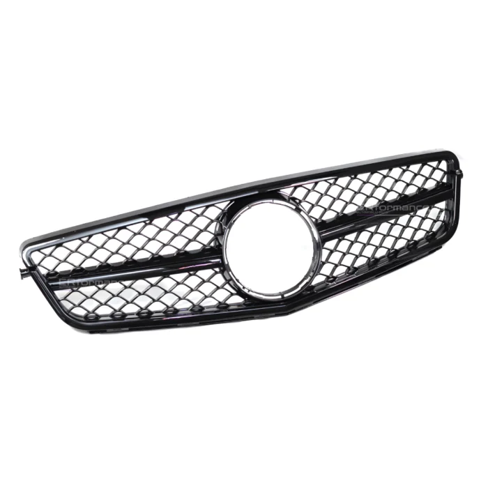 Mercedes benz w204 grotelės juodos blizgios c63 stiliaus s204 c204 iš arti